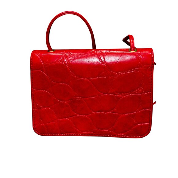 Red Faux Crocodile Embossed Shoulder Crossbody Bag With Gold Clasp By Ponte - Picture 5 of 13